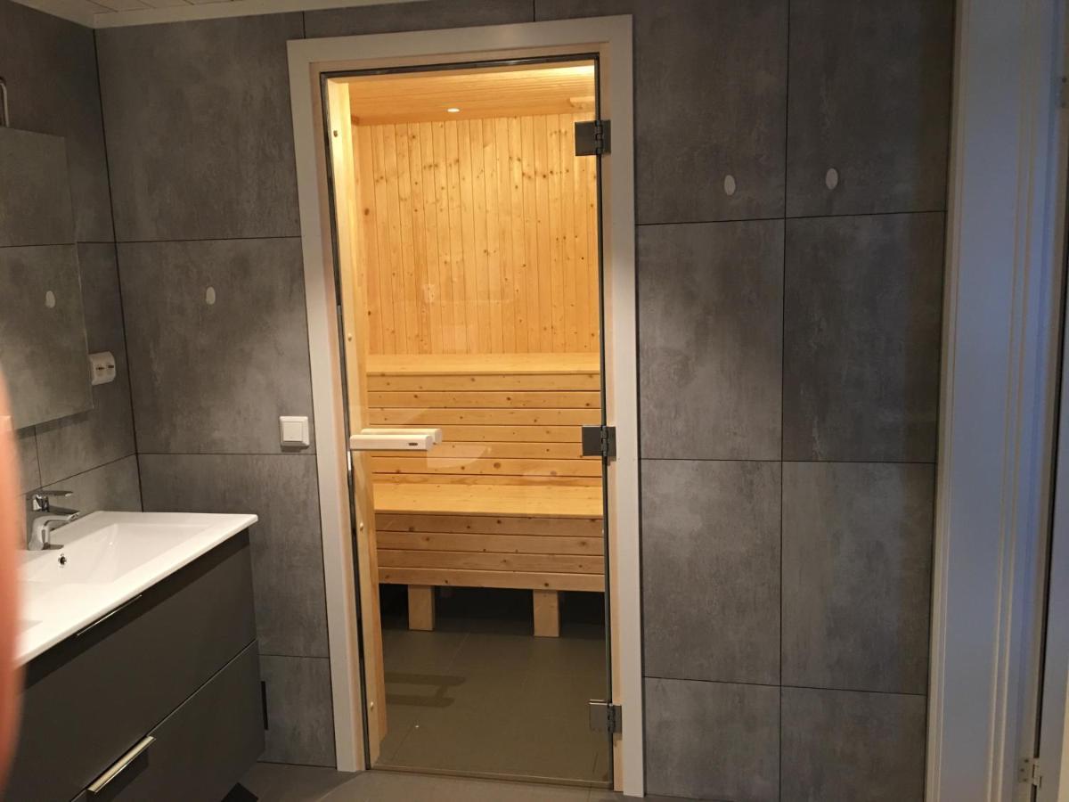 Exclusive Funkis Cabin, Lake View, Rooftop Terrace, Jacuzzi, Sauna, Close To Golf And Alpine Vrådal Eksteriør billede
