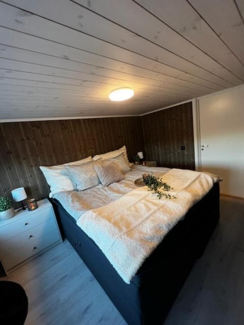 Exclusive Funkis Cabin, Lake View, Rooftop Terrace, Jacuzzi, Sauna, Close To Golf And Alpine Vrådal Eksteriør billede