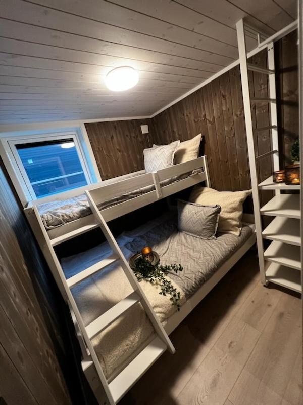 Exclusive Funkis Cabin, Lake View, Rooftop Terrace, Jacuzzi, Sauna, Close To Golf And Alpine Vrådal Eksteriør billede