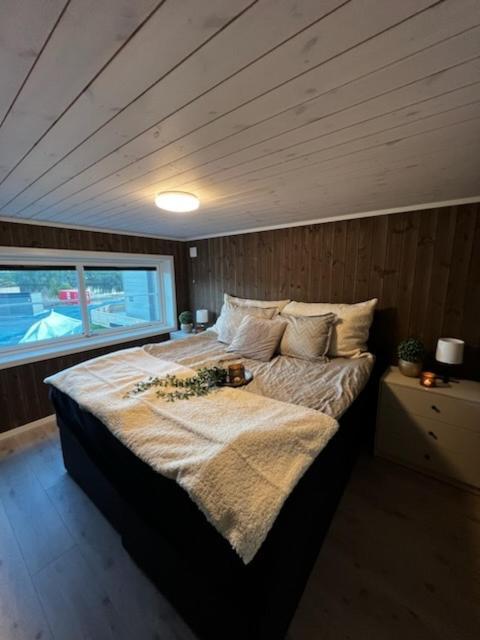 Exclusive Funkis Cabin, Lake View, Rooftop Terrace, Jacuzzi, Sauna, Close To Golf And Alpine Vrådal Eksteriør billede